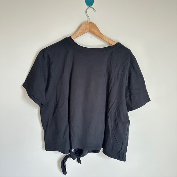 Forever 21 Graphic Tie-Front Cropped Tee – Size 2X - Picture 7 of 8